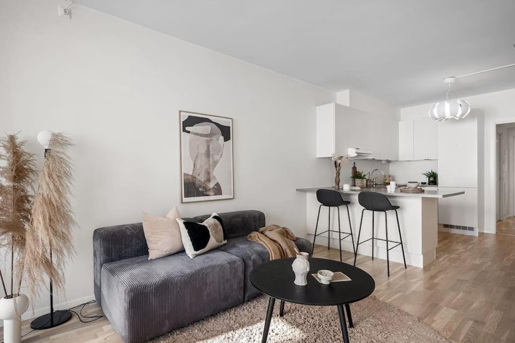 Modern With Balcony Apartamento *